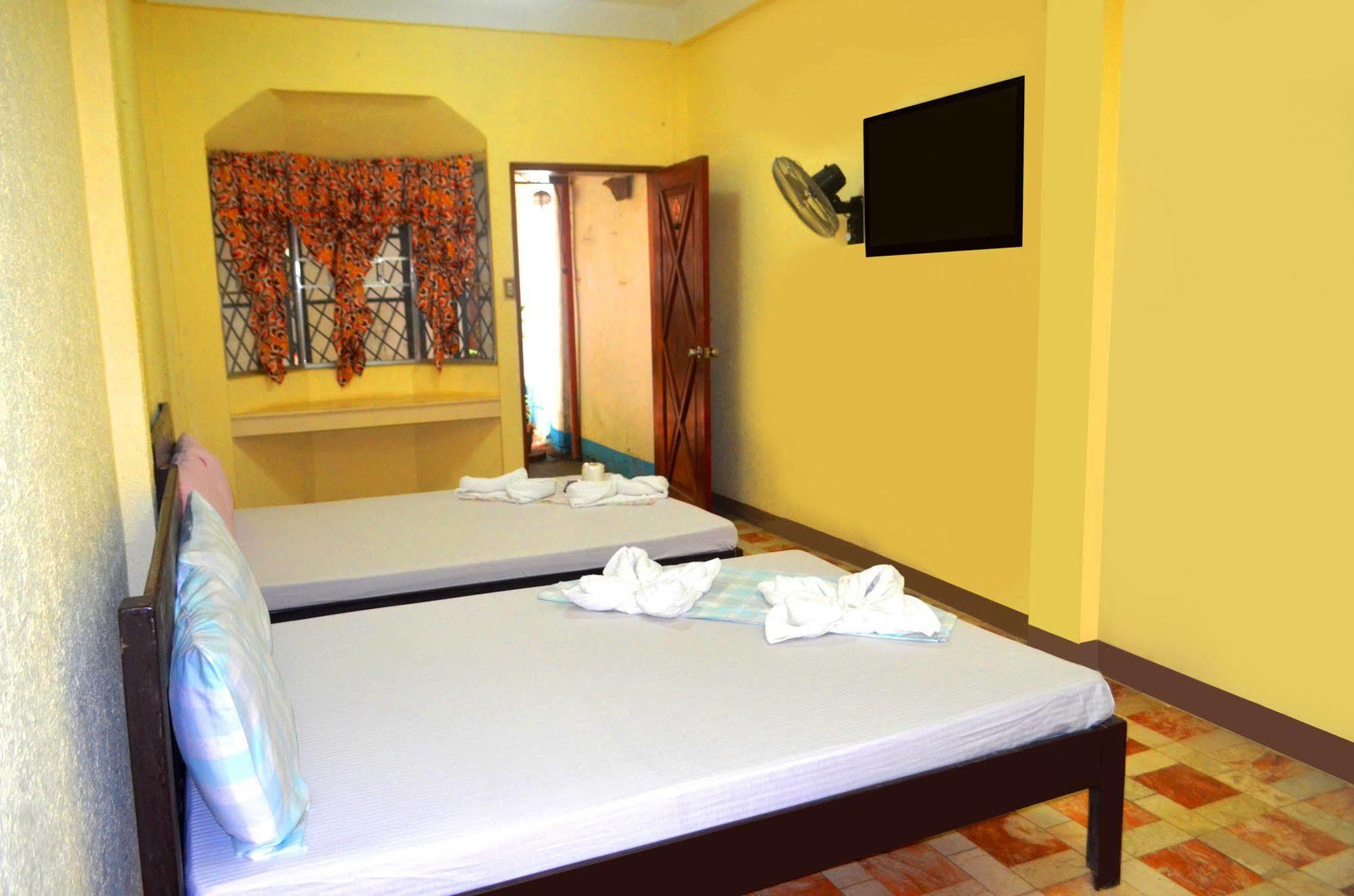 Airportside Inn Puerto Princesa Екстер'єр фото